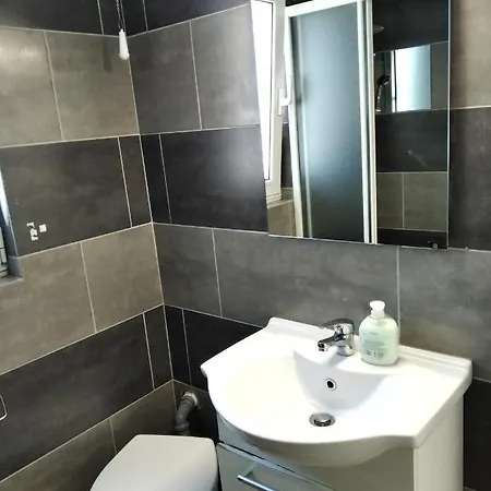 Amazing Top-floor Oasis شقة